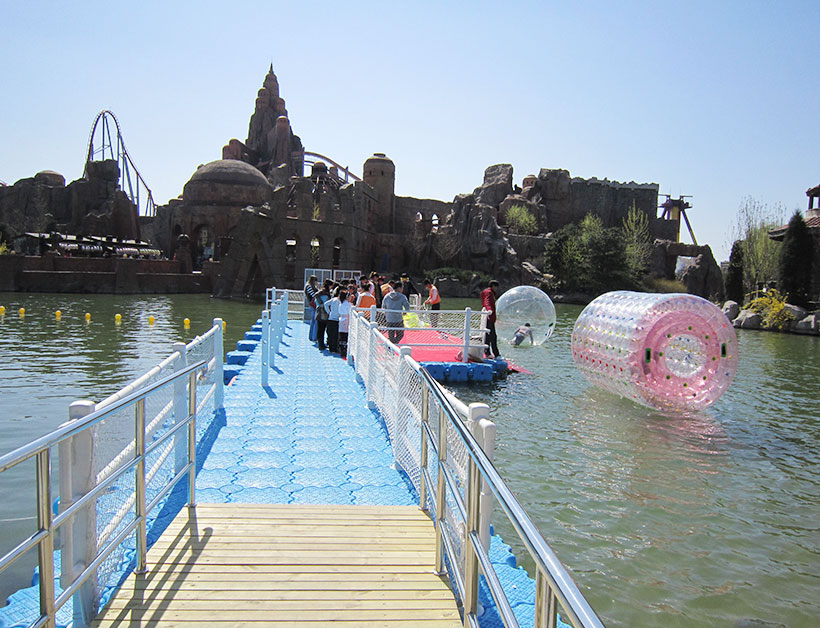 北京欢乐谷水上乐园